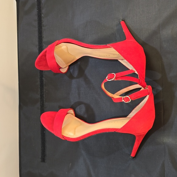 KELLY &KATY OPEN-TOE ADJUSTABLE BUCKLE ANKLE STRAP CLOSURE SANDAL G1 - Picture 13 of 16